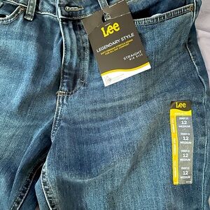 Lee Jeans. Brand New. Straight, Mid Rise size 12
